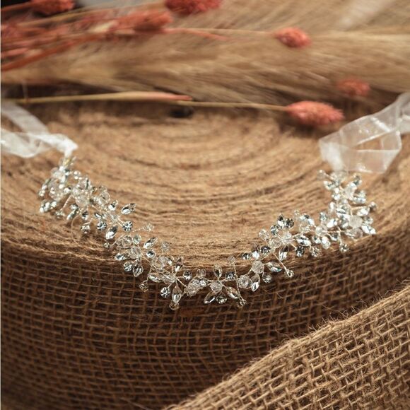 Bridal Hair Accessories – Elegant & Versatile Pieces for Your Wedding Day Look - Picture 2 of 3